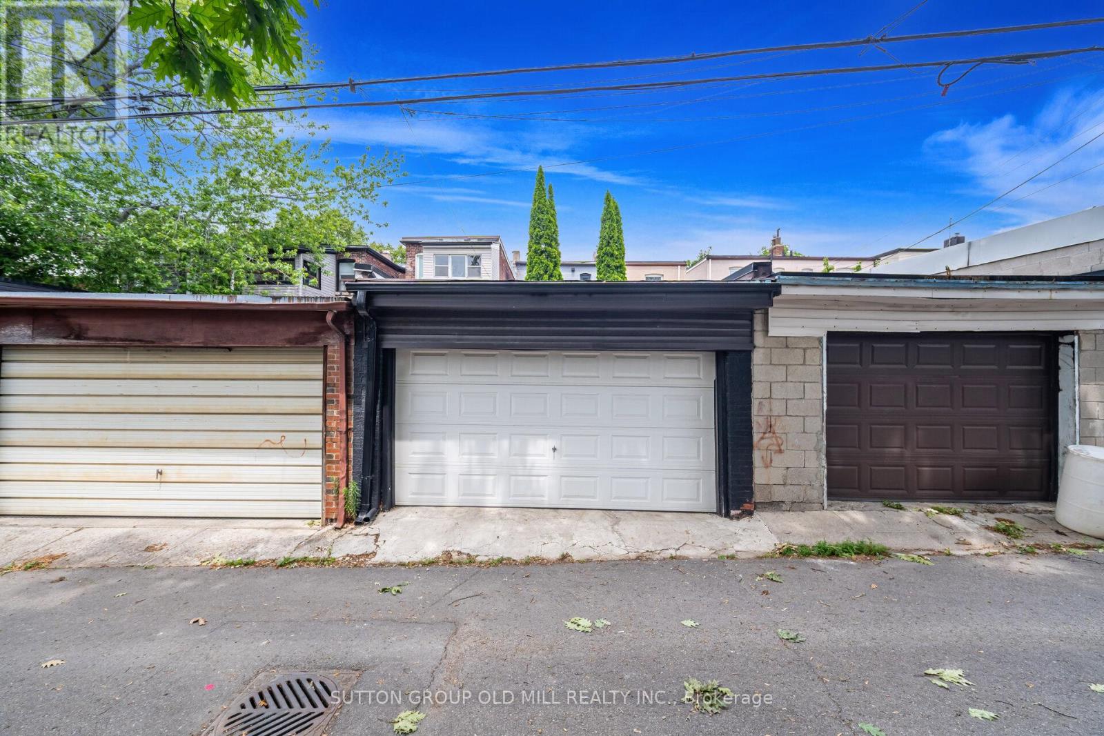 87 Mackay Avenue, Toronto, Ontario  M6H 2N7 - Photo 38 - W13119848