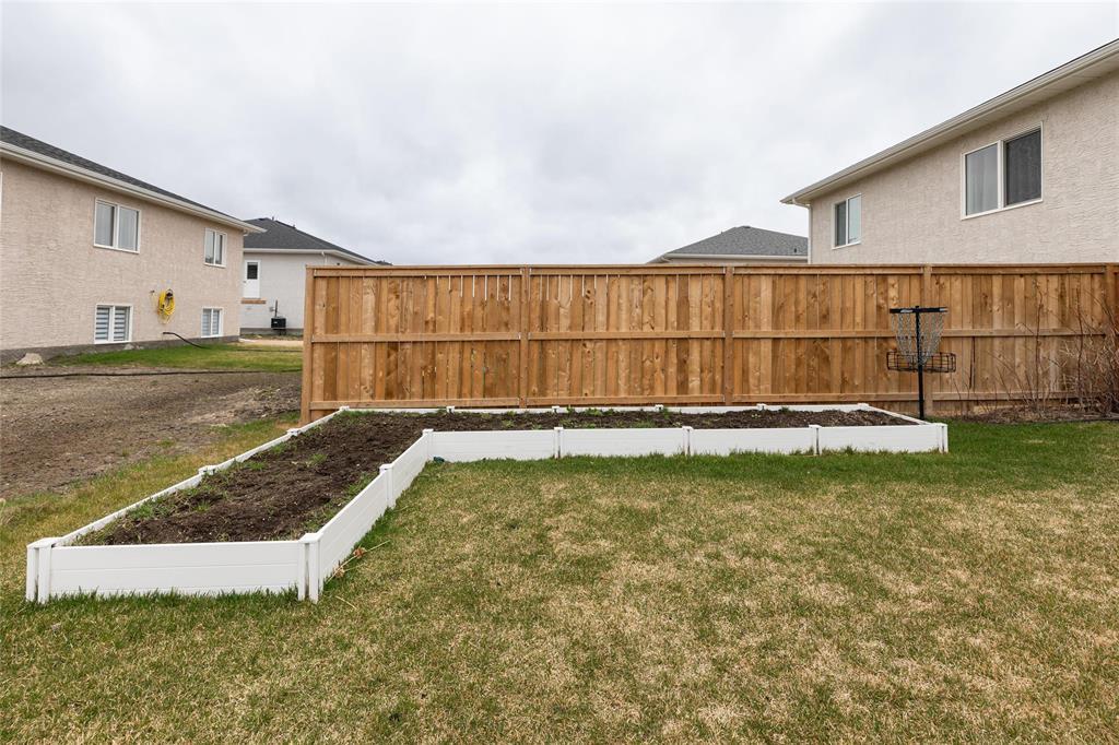 13 Imperial Crescent, Steinbach, Manitoba  R5G 2T7 - Photo 32 - 202610274
