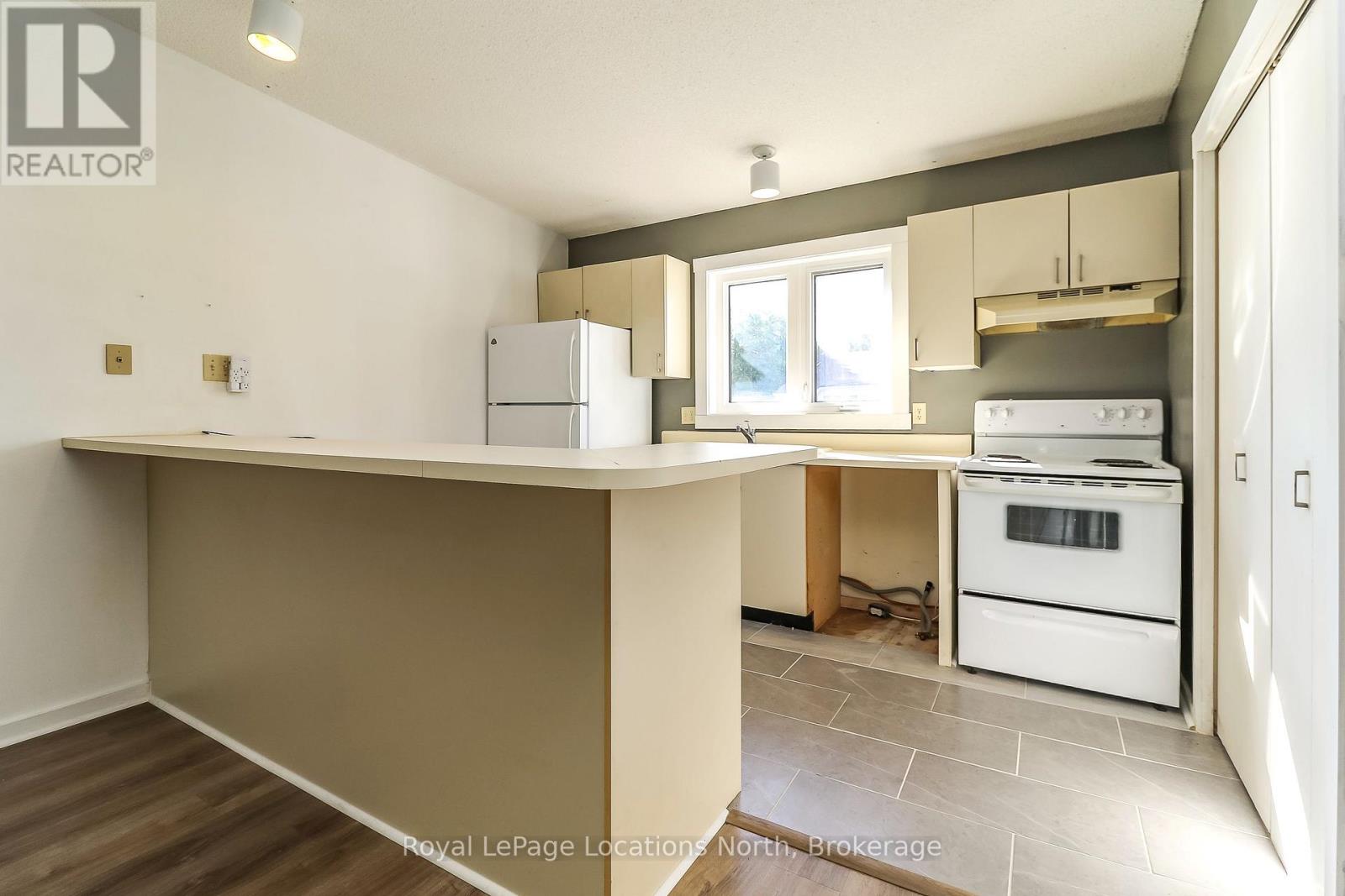 22 Dawson Drive, Collingwood, Ontario  L9Y 5B4 - Photo 21 - S13119868