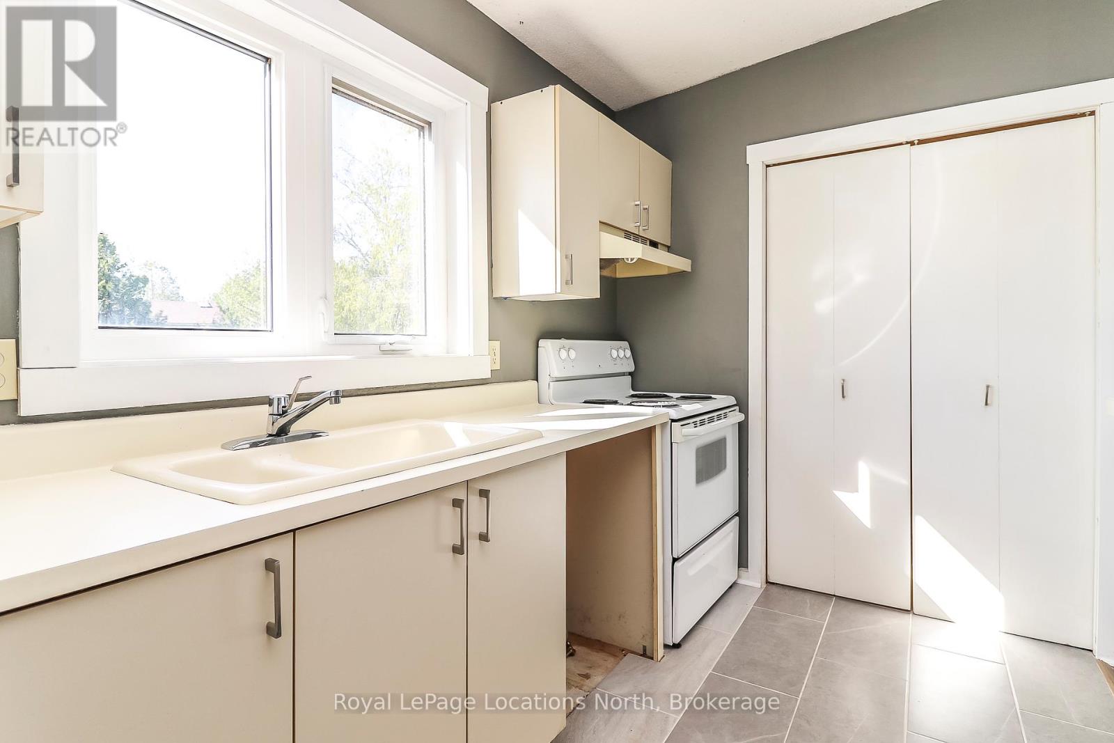 22 Dawson Drive, Collingwood, Ontario  L9Y 5B4 - Photo 22 - S13119868