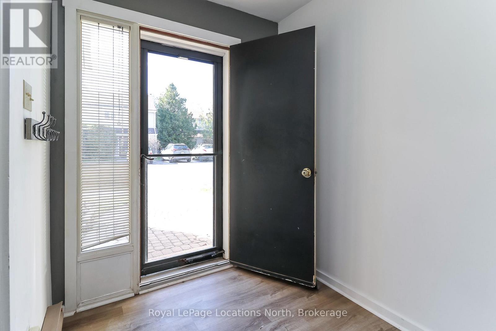 22 Dawson Drive, Collingwood, Ontario  L9Y 5B4 - Photo 5 - S13119868