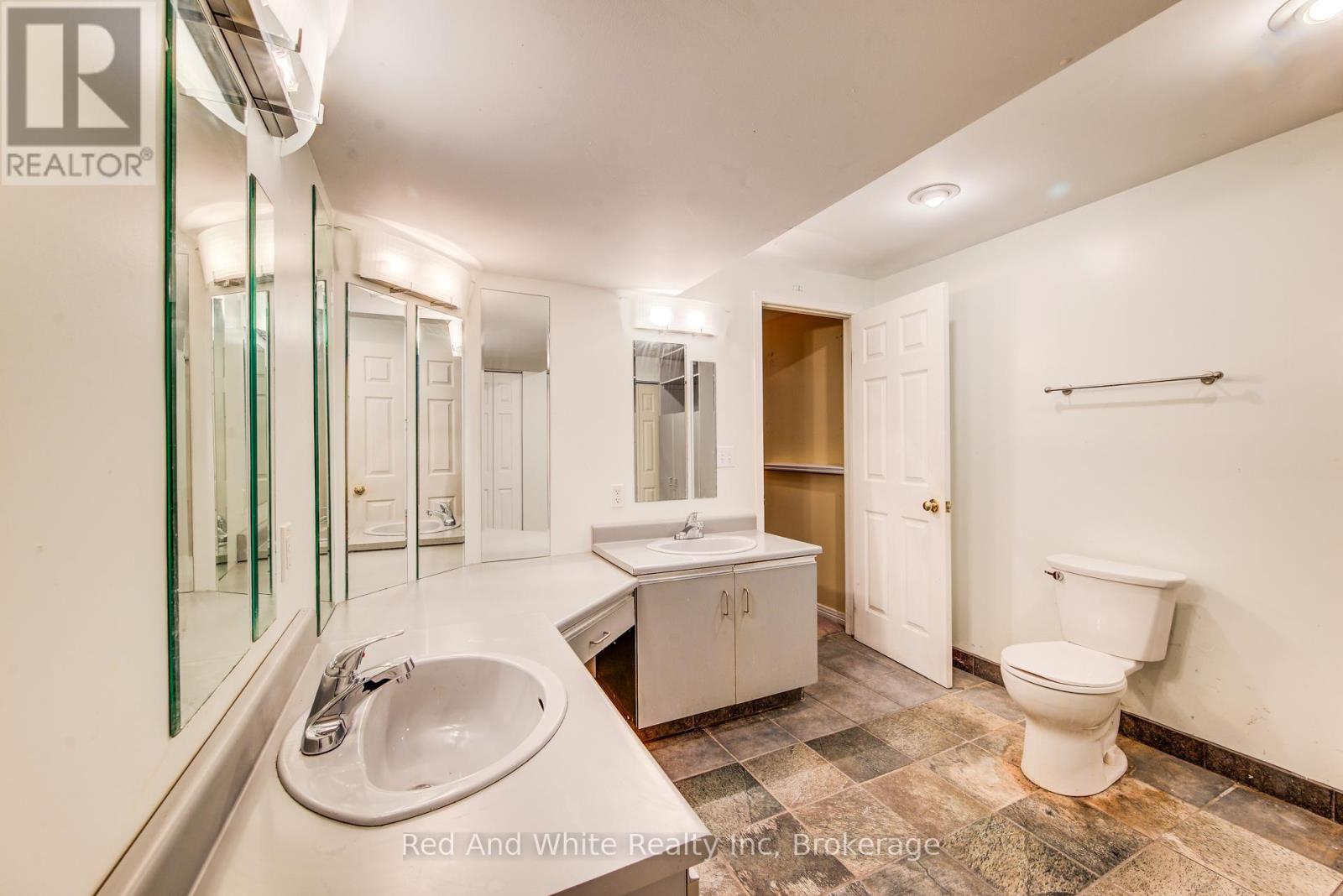 13 Gateview Drive, Waterloo, Ontario  N2T 1A3 - Photo 32 - X13119904