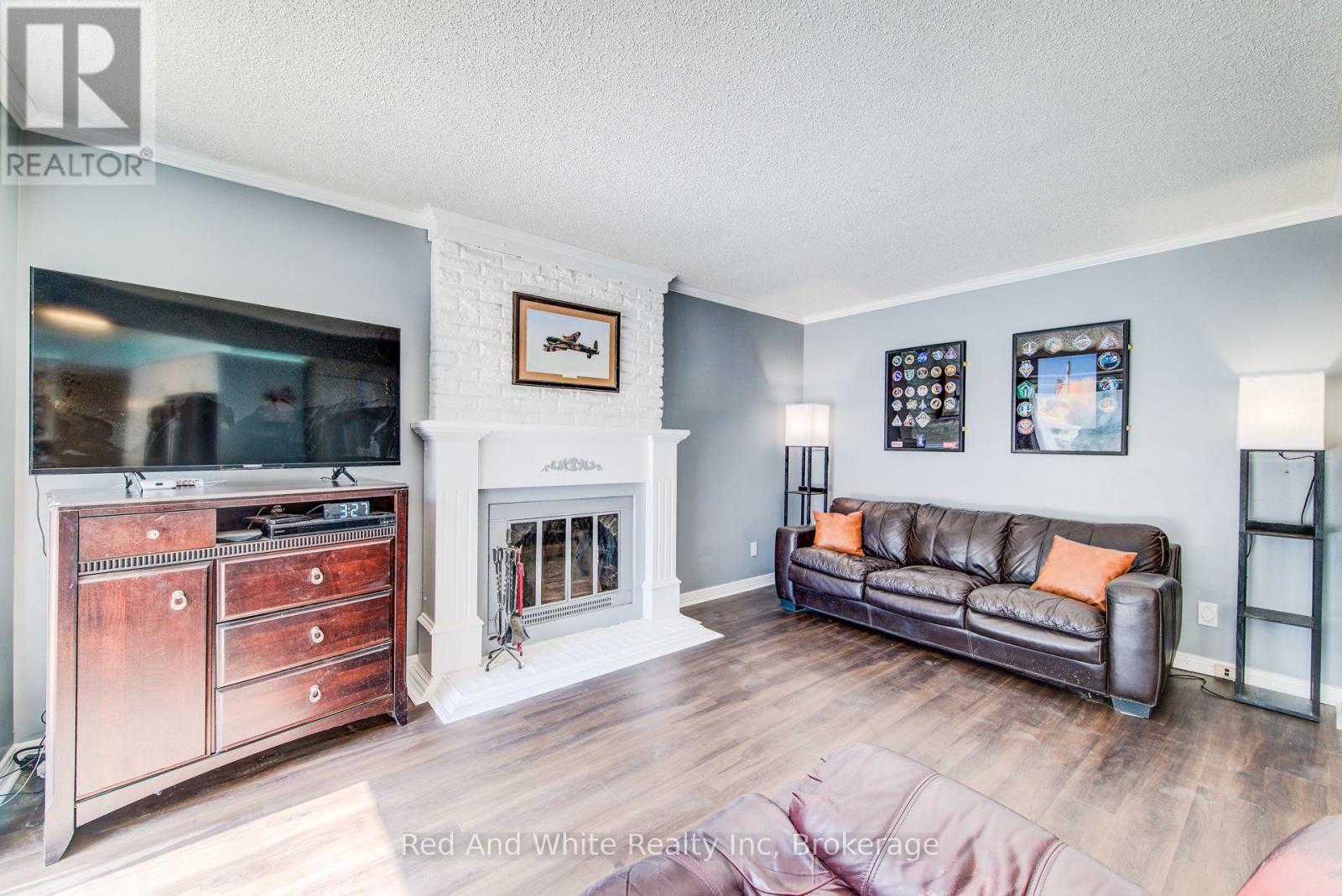 13 Gateview Drive, Waterloo, Ontario  N2T 1A3 - Photo 8 - X13119904