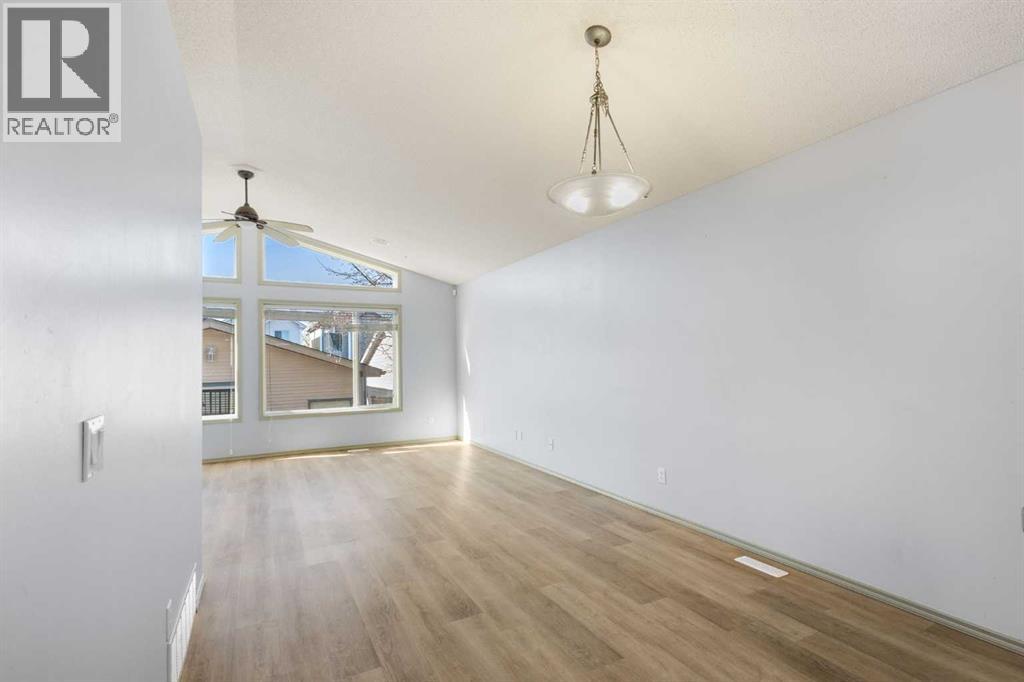 252 Prestwick Heights SE, Calgary, Alberta  T2Z 4K3 - Photo 8 - A2309333
