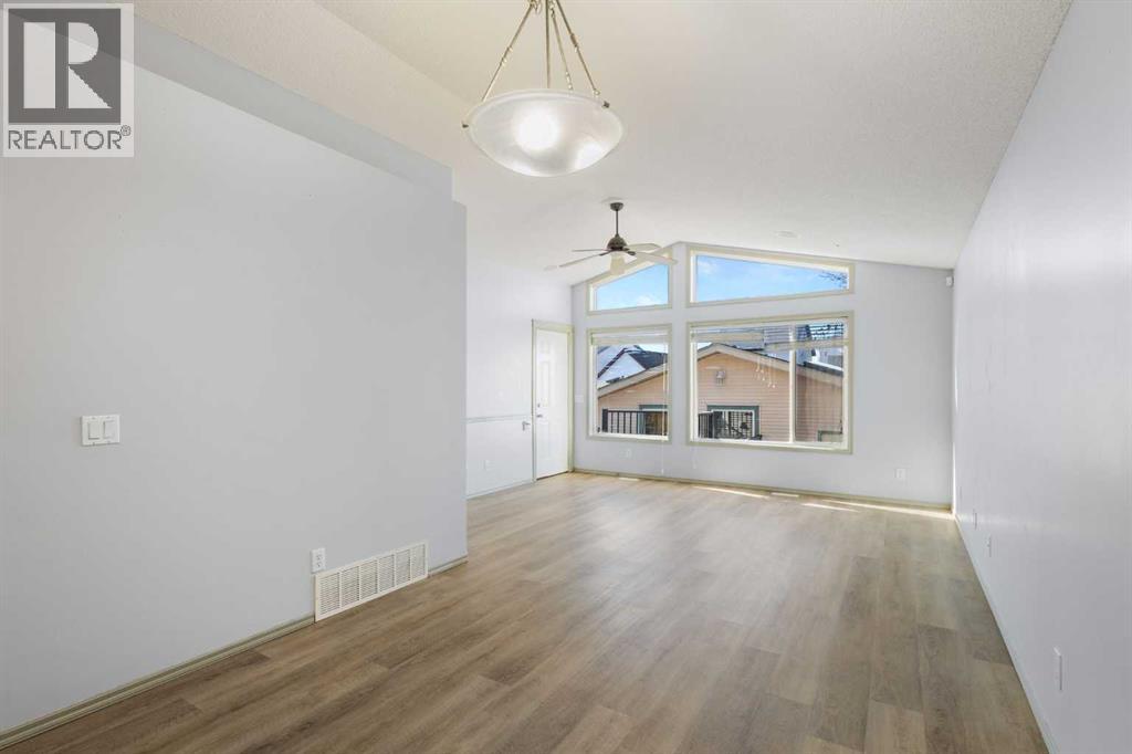 252 Prestwick Heights SE, Calgary, Alberta  T2Z 4K3 - Photo 9 - A2309333