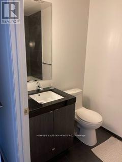 4204 - 8 The Esplanade Street, Toronto, Ontario  M5E 0A6 - Photo 11 - C13119886