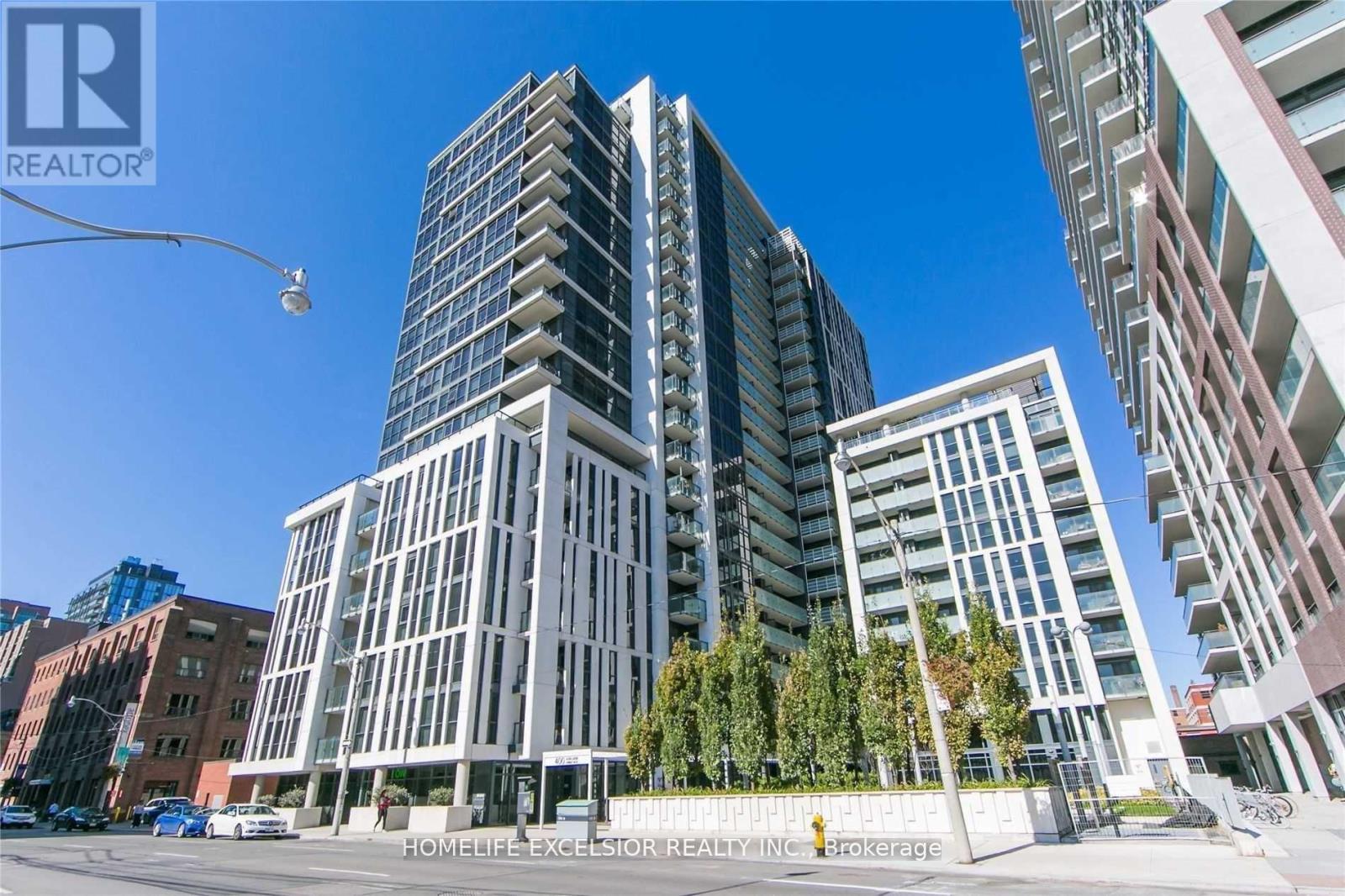 2006 - 400 ADELAIDE STREET E