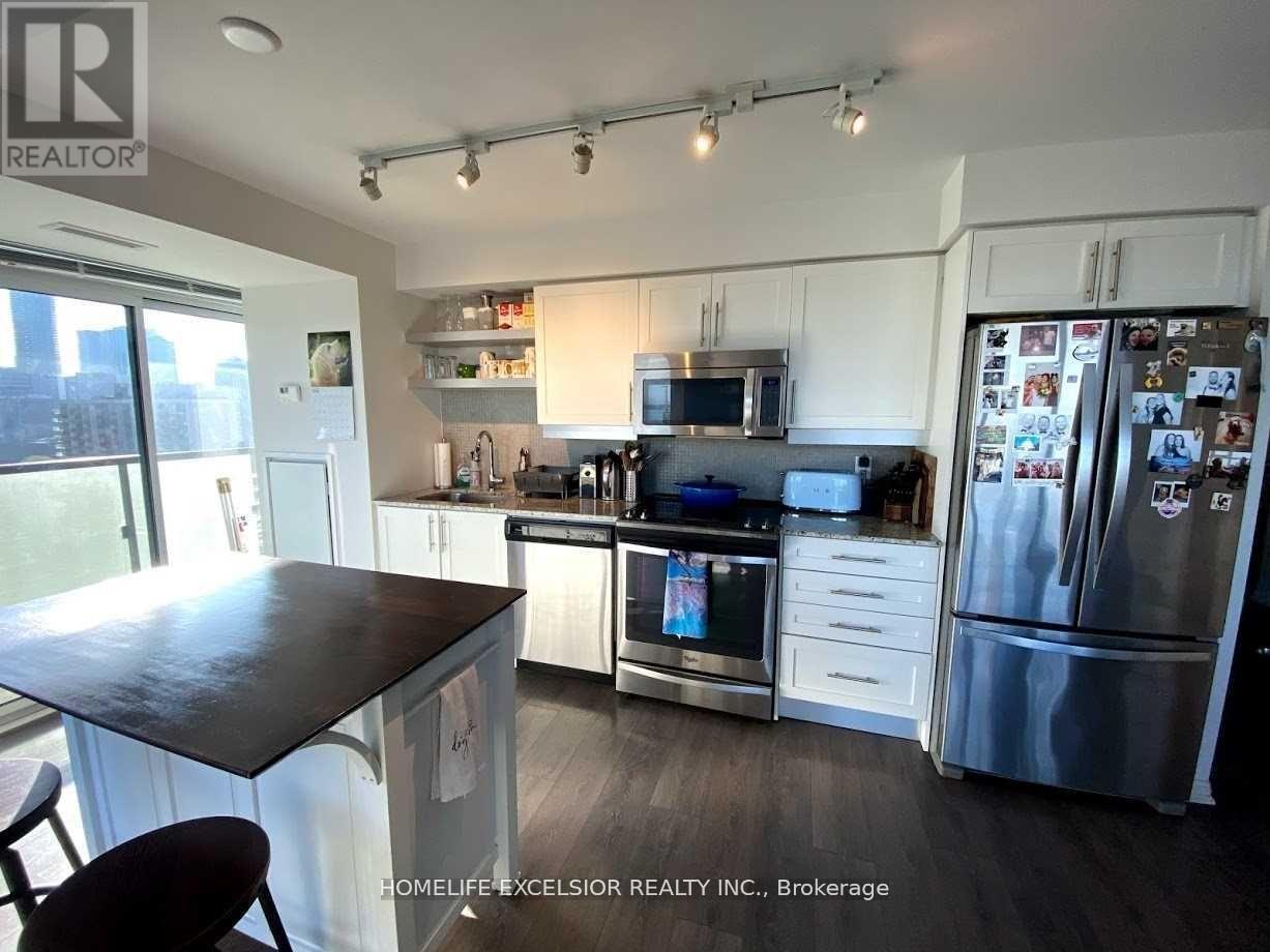 2006 - 400 Adelaide Street E, Toronto, Ontario  M5A 4S3 - Photo 2 - C13119888