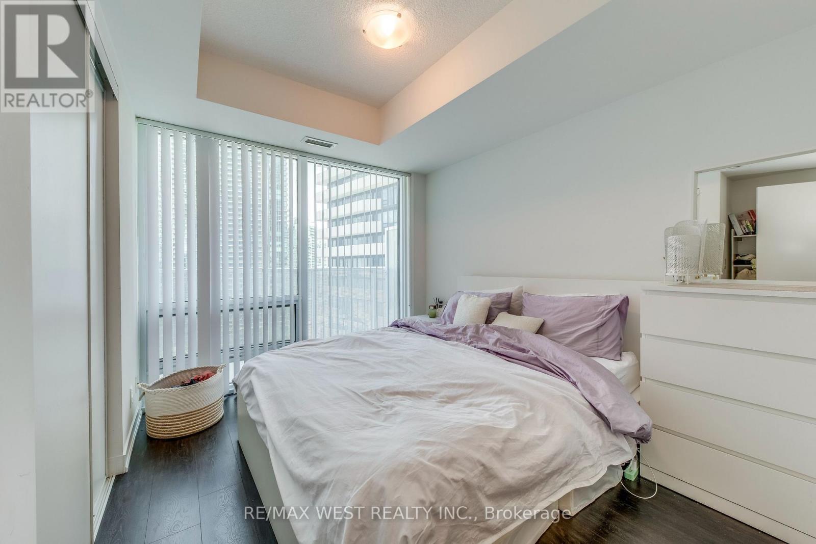 2004 - 100 Harbour Street, Toronto, Ontario  M5J 1B7 - Photo 10 - C13119902