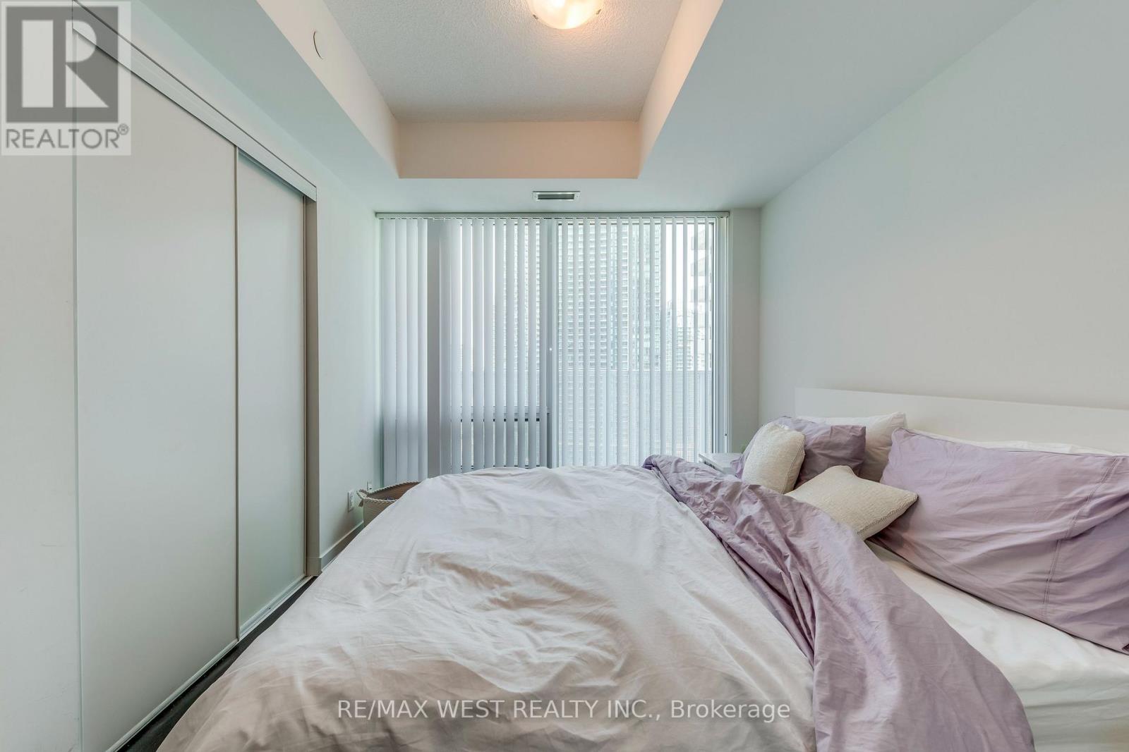 2004 - 100 Harbour Street, Toronto, Ontario  M5J 1B7 - Photo 11 - C13119902
