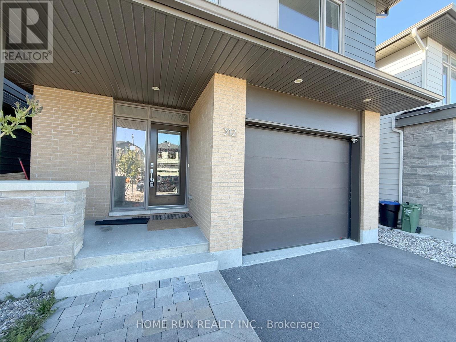312 Lysander Place, Ottawa, Ontario  K1K 4K7 - Photo 3 - X13119856