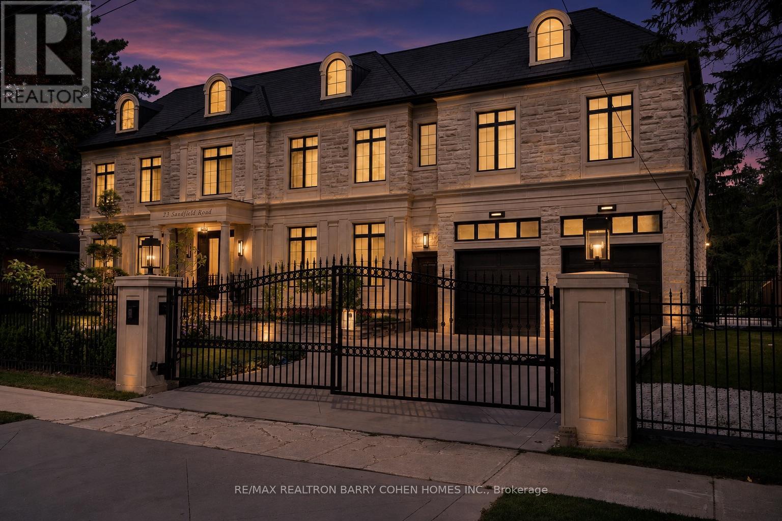 23 SANDFIELD ROAD, Toronto, Ontario