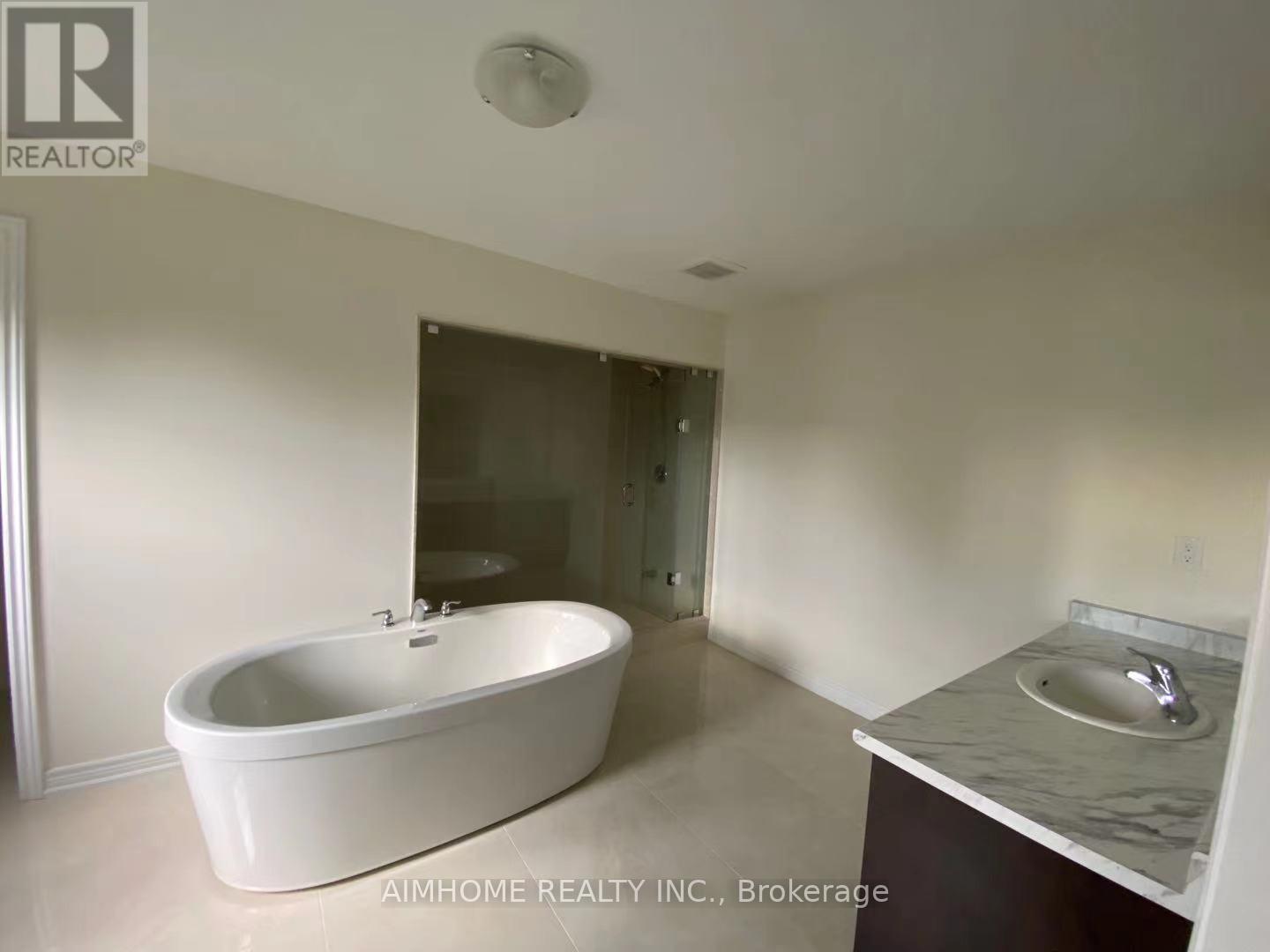 28 Forest Edge Crescent, East Gwillimbury, Ontario  L9N 1R8 - Photo 5 - N13119906