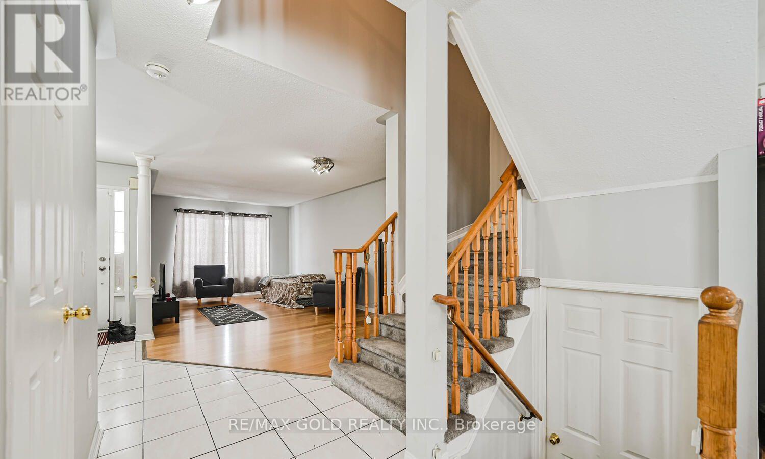 24 Seaside Circle, Brampton, Ontario  L6R 2G7 - Photo 10 - W13119854