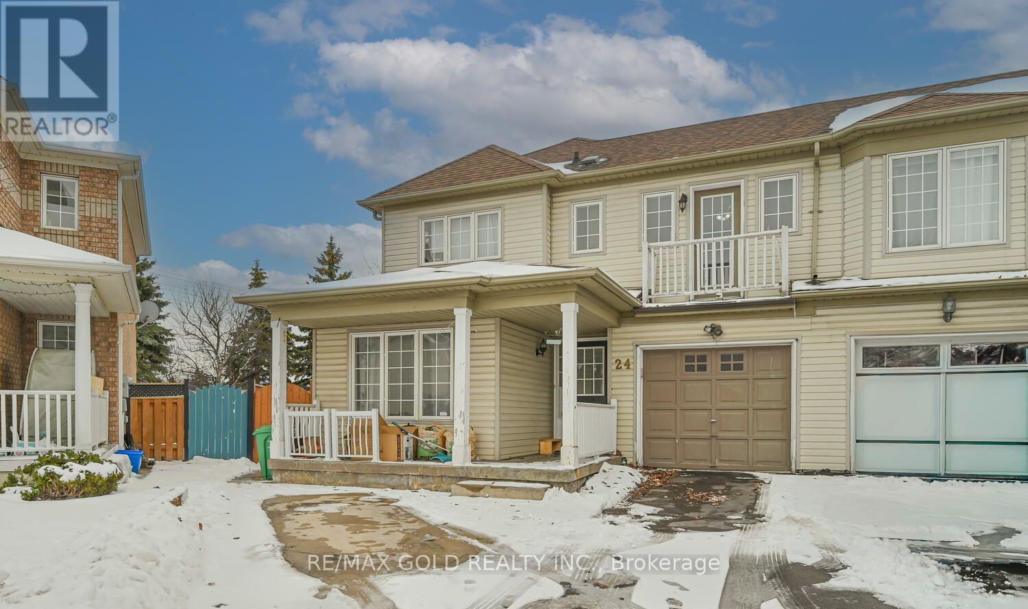 24 Seaside Circle, Brampton, Ontario  L6R 2G7 - Photo 2 - W13119854