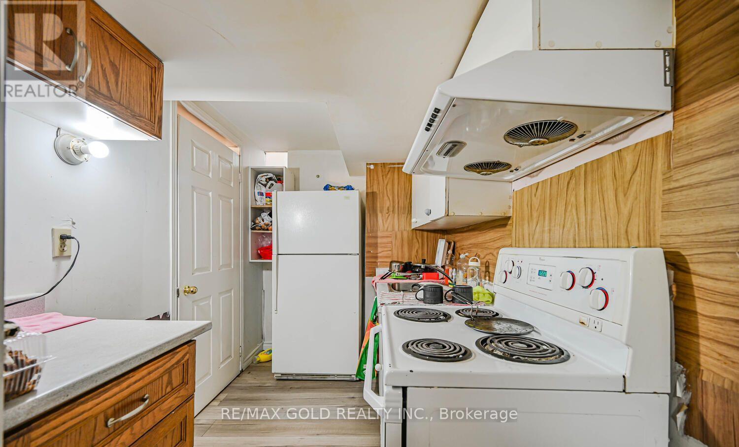 24 Seaside Circle, Brampton, Ontario  L6R 2G7 - Photo 35 - W13119854