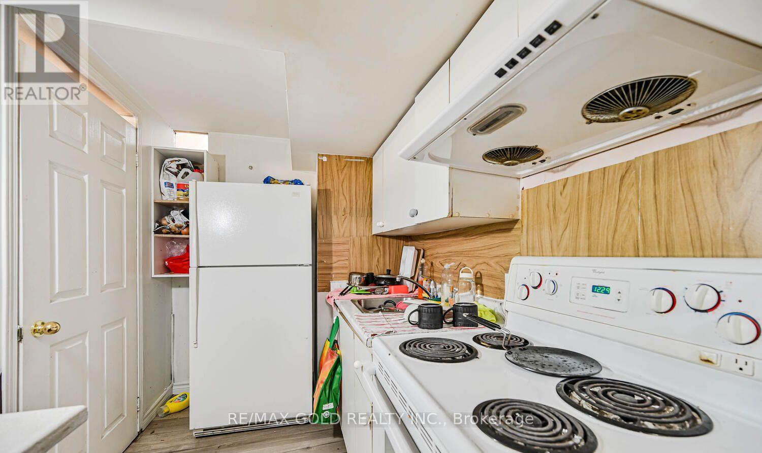 24 Seaside Circle, Brampton, Ontario  L6R 2G7 - Photo 36 - W13119854
