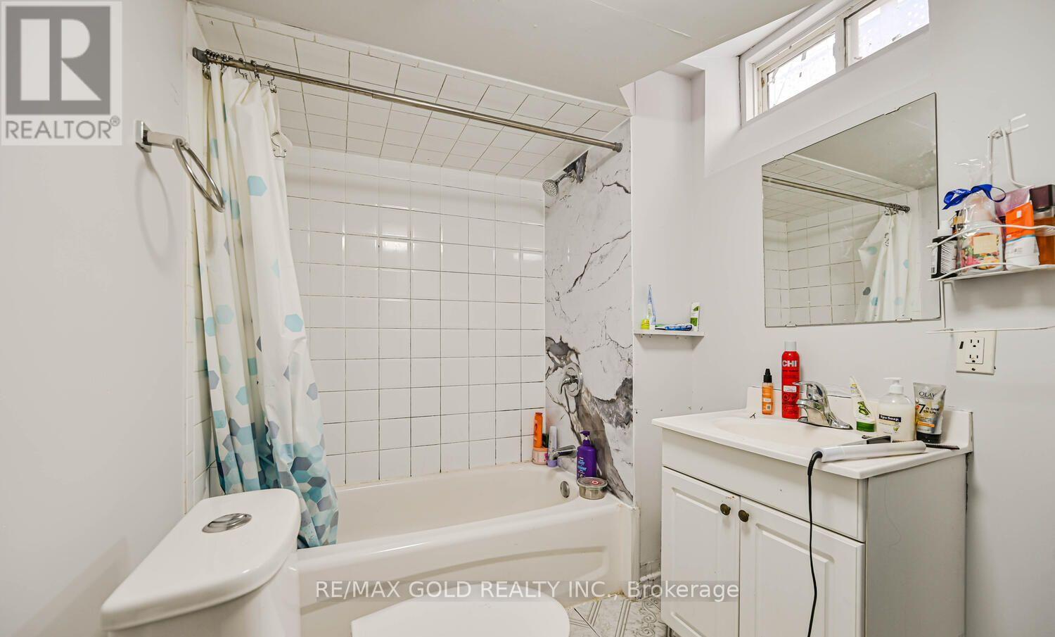 24 Seaside Circle, Brampton, Ontario  L6R 2G7 - Photo 37 - W13119854