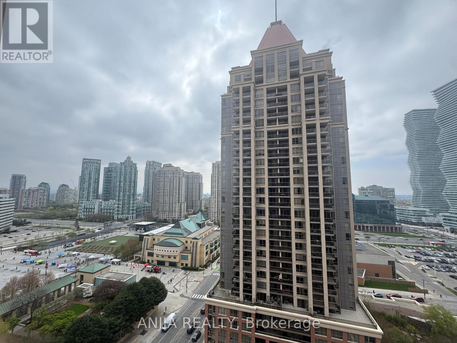 1901 - 4090 Living Arts Drive, Mississauga, Ontario  L5B 4M8 - Photo 11 - W13119862