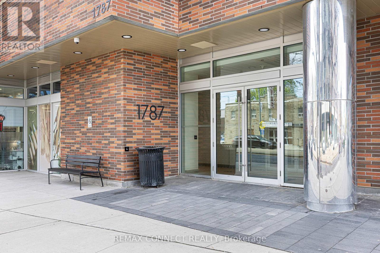 818 - 1787 St Clair Avenue W, Toronto, Ontario  M6N 0B7 - Photo 17 - W13119872