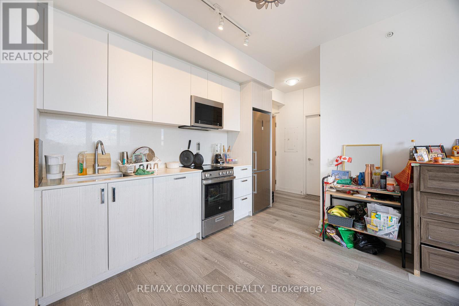818 - 1787 St Clair Avenue W, Toronto, Ontario  M6N 0B7 - Photo 9 - W13119872