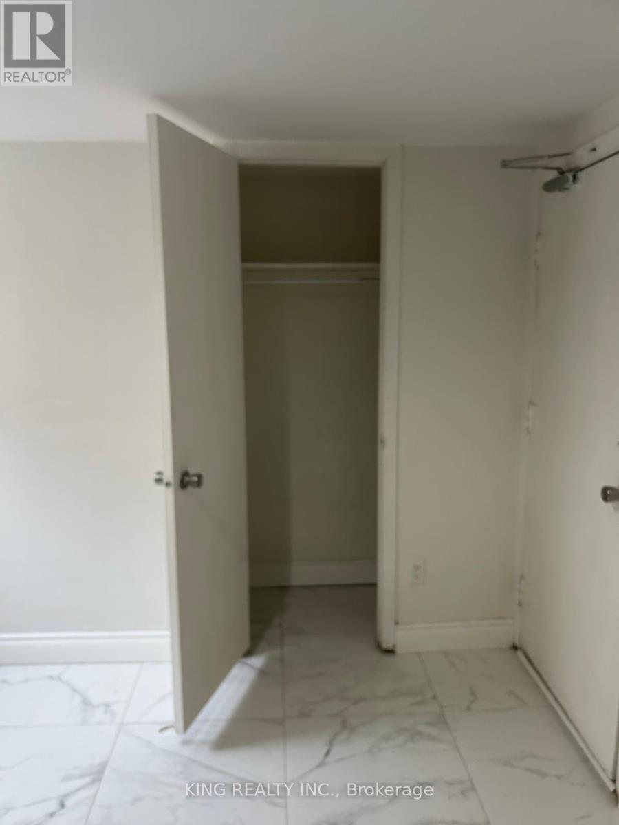 2 - 2 Elm Grove Drive, Toronto, Ontario  M6K 2J1 - Photo 4 - W13119914