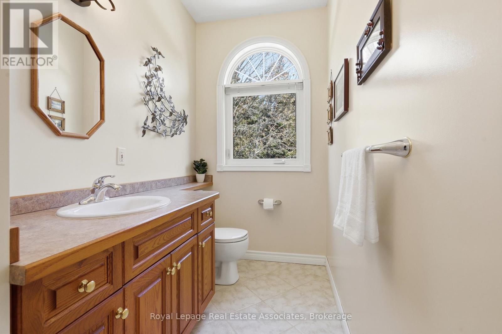 422 Third Avenue N, South Bruce Peninsula, Ontario  N0H 2G0 - Photo 16 - X13119892