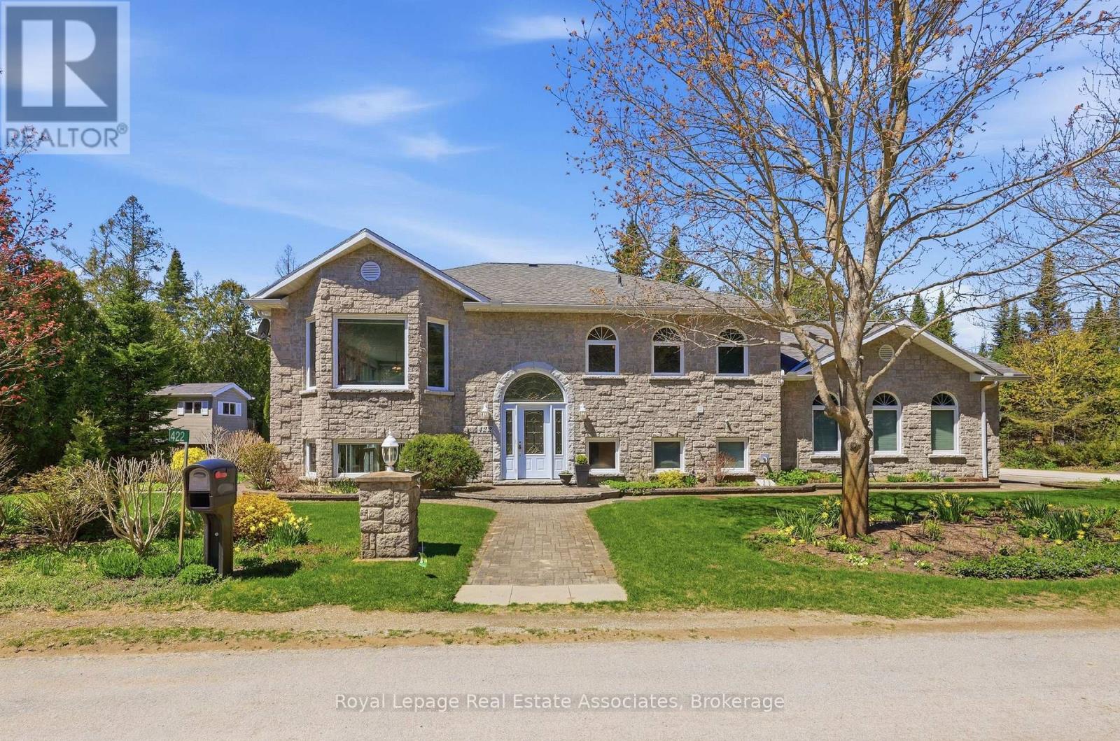 422 Third Avenue N, South Bruce Peninsula, Ontario  N0H 2G0 - Photo 6 - X13119892