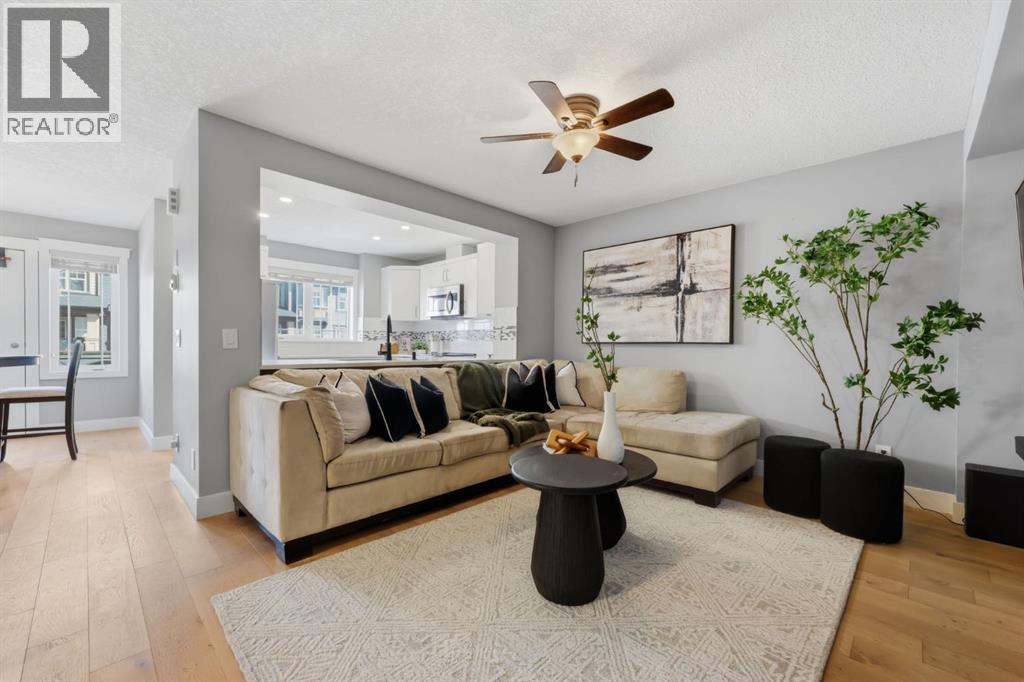 209 Hillcrest Gardens Sw, Airdrie, Alberta  T4B 4H8 - Photo 8 - A2309466