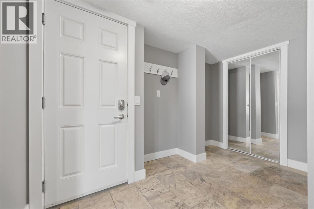209 Hillcrest Gardens Sw, Airdrie, Alberta  T4B 4H8 - Photo 11 - A2309466