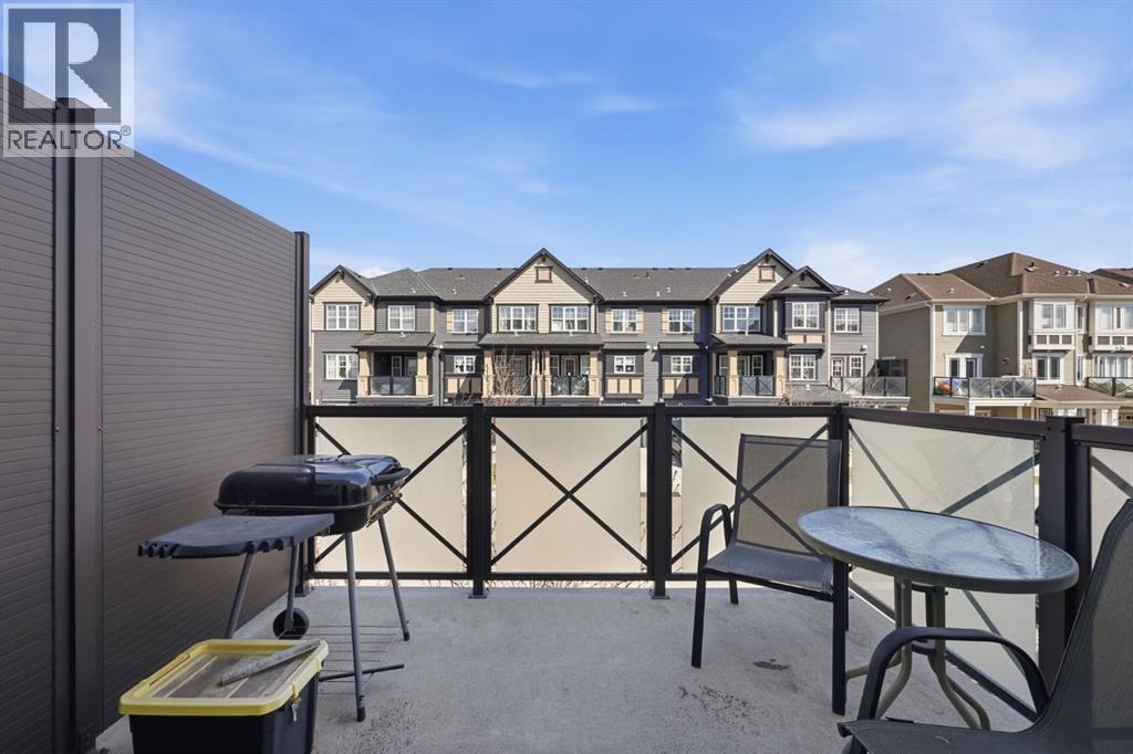 209 Hillcrest Gardens Sw, Airdrie, Alberta  T4B 4H8 - Photo 32 - A2309466