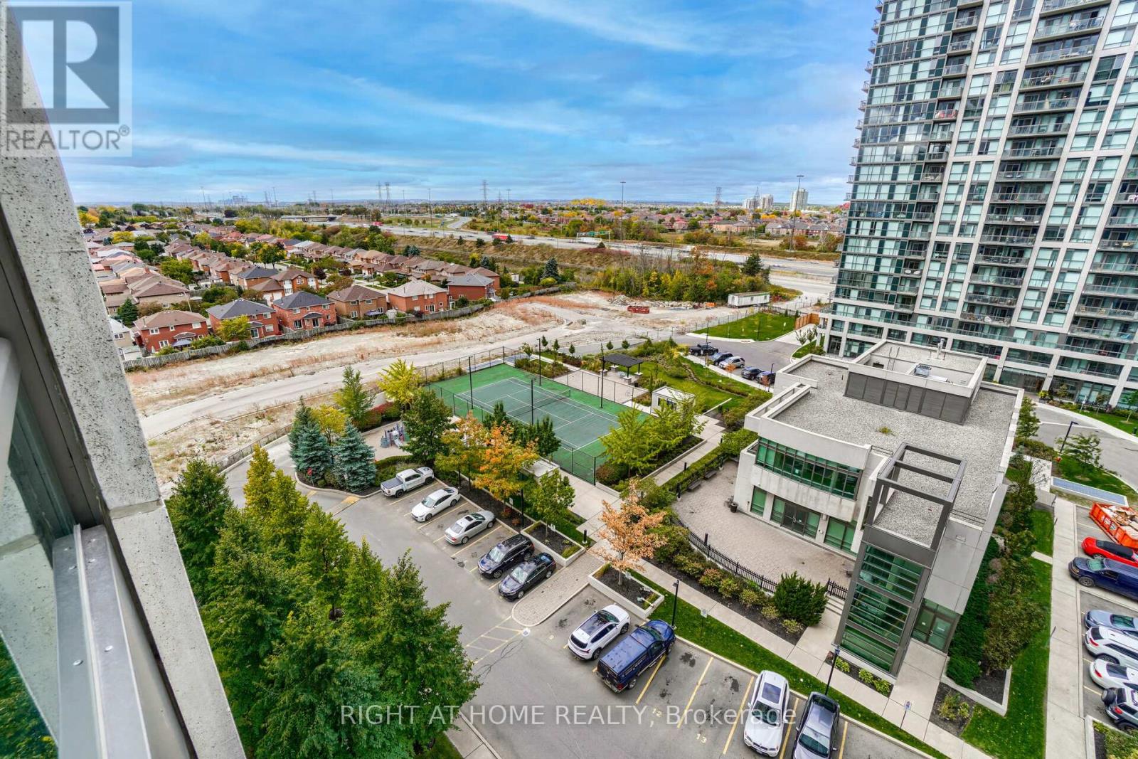 1117 - 335 Rathburn Road W, Mississauga, Ontario  L5B 0C8 - Photo 28 - W13119852