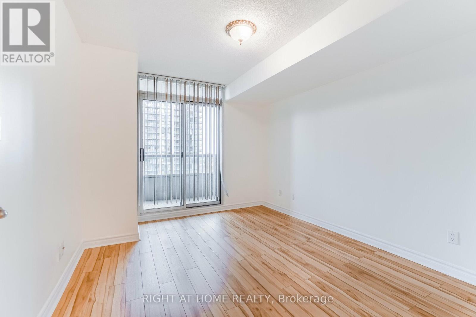 1117 - 335 Rathburn Road W, Mississauga, Ontario  L5B 0C8 - Photo 21 - W13119852