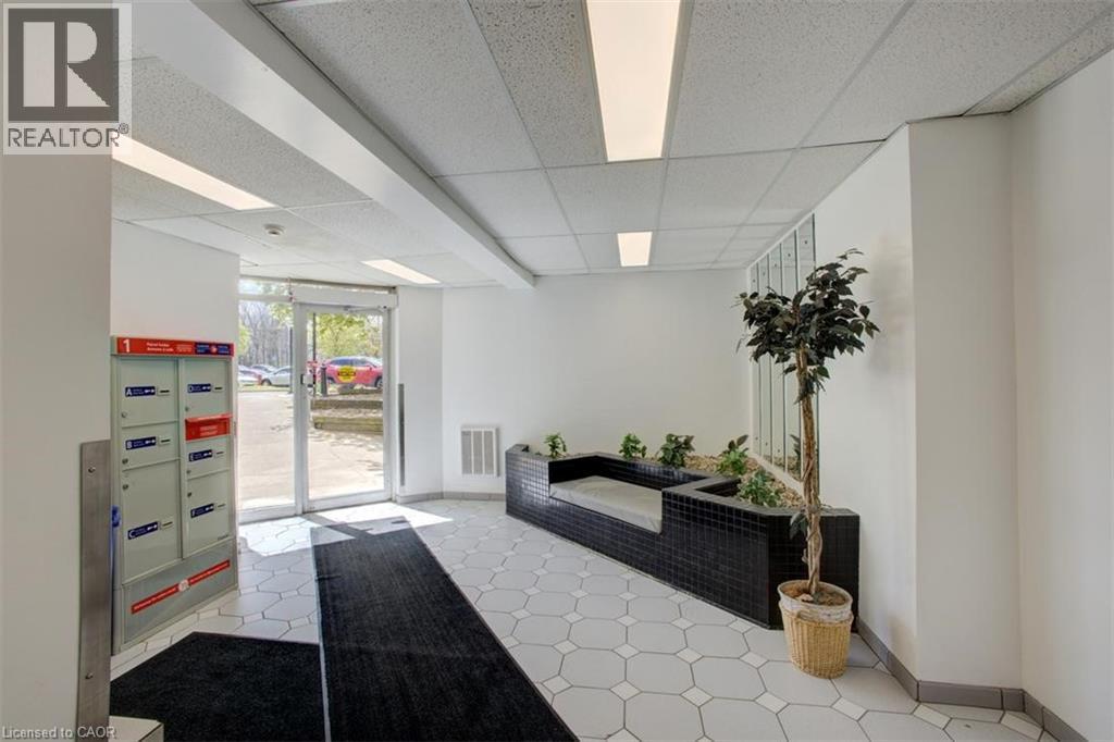 15 Hofstetter Avenue Unit# 108, Kitchener, Ontario  N2A 3Z7 - Photo 7 - 40829388