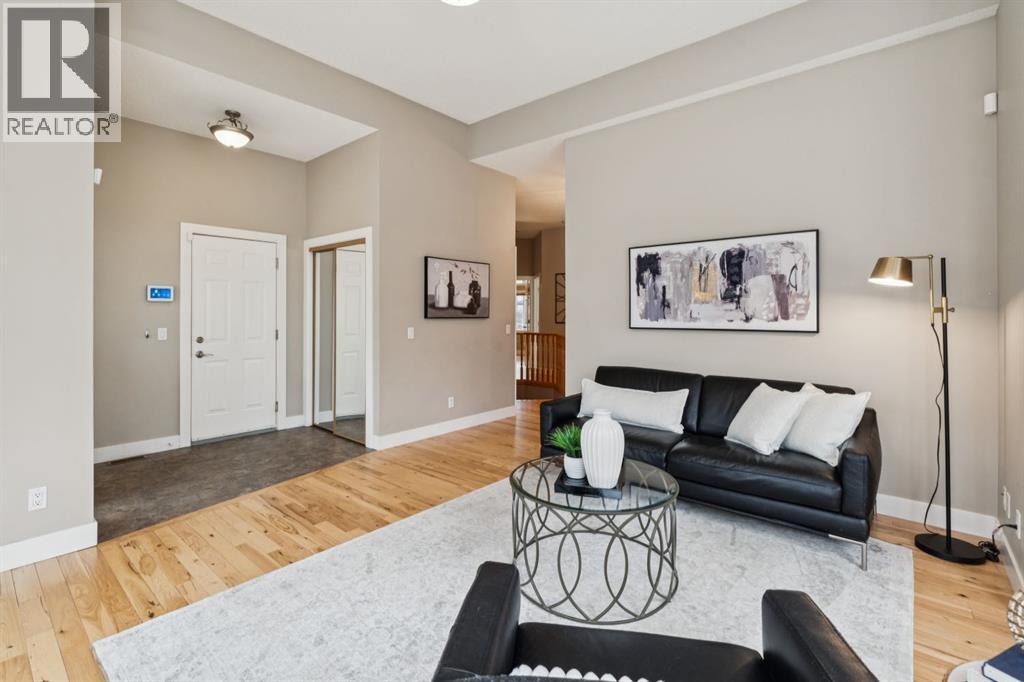 17 Prestwick Pond Terrace Se, Calgary, Alberta  T2Z 3Z7 - Photo 9 - A2303713