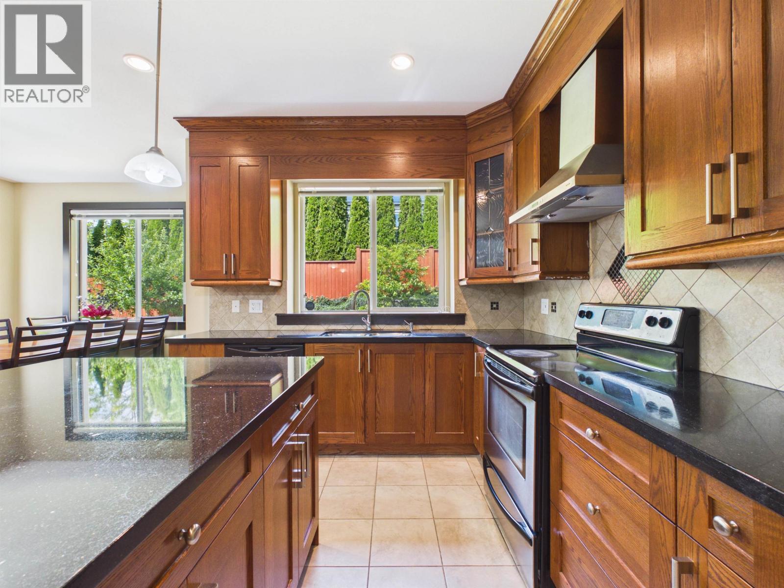 3351 Canary Place, Coquitlam, British Columbia  V3E 0E1 - Photo 15 - R3122937