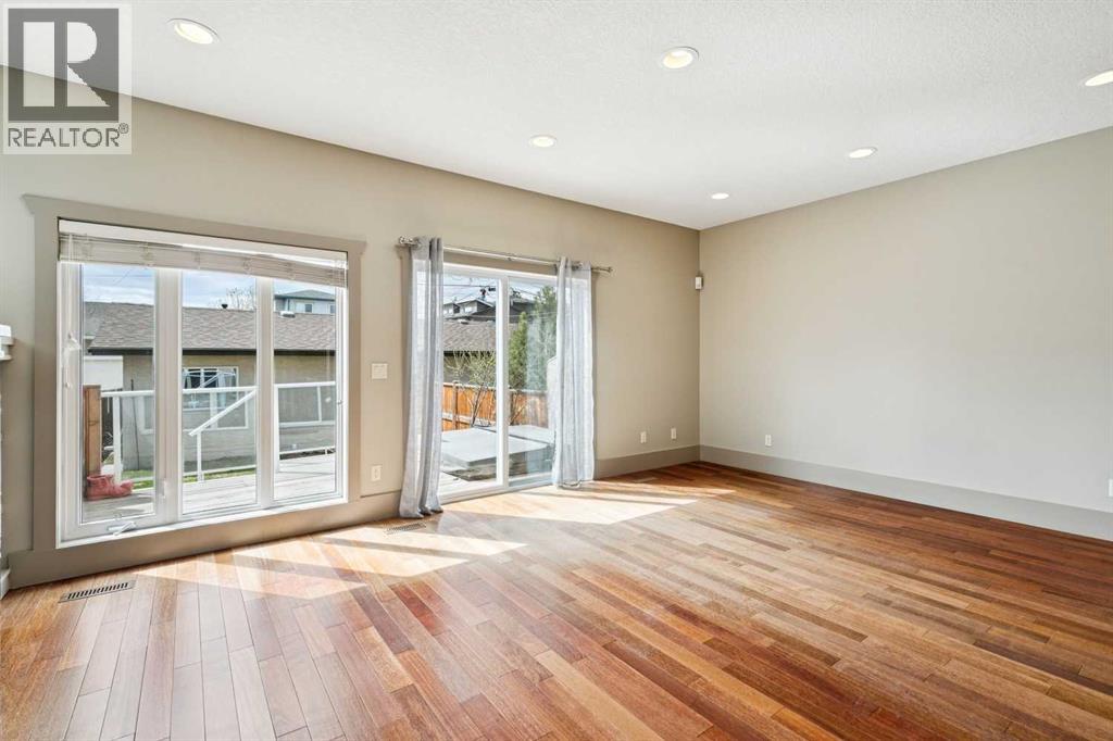 229 29 Avenue Ne, Calgary, Alberta  T2E 2C2 - Photo 11 - A2308717