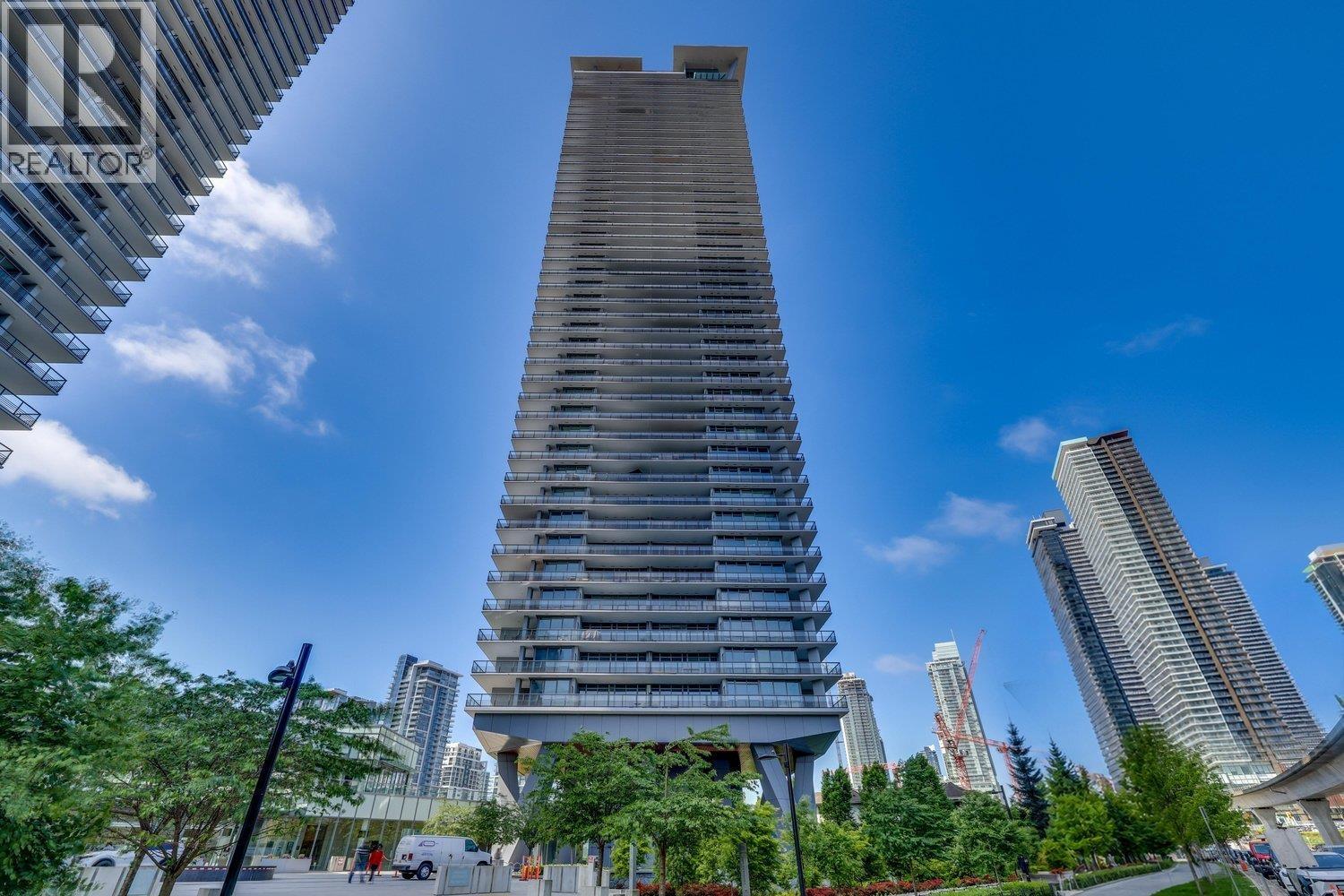 4207 4720 LOUGHEED HIGHWAY, Burnaby, British Columbia
