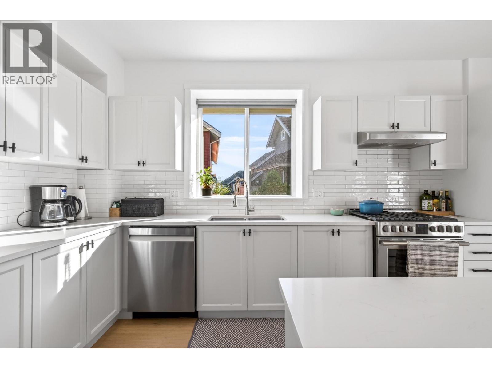 101 Forest Park Way, Port Moody, British Columbia  V3H 5J4 - Photo 14 - R3122951