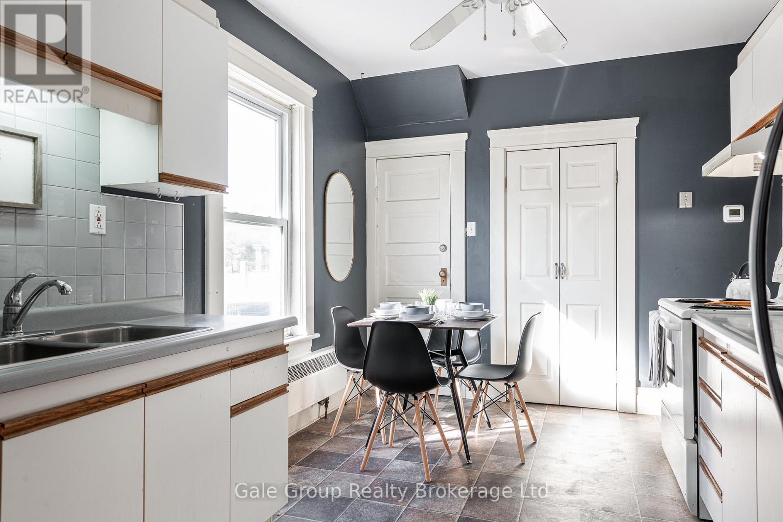 535 Ontario Street, Stratford, Ontario  N5A 3J2 - Photo 7 - X13119654