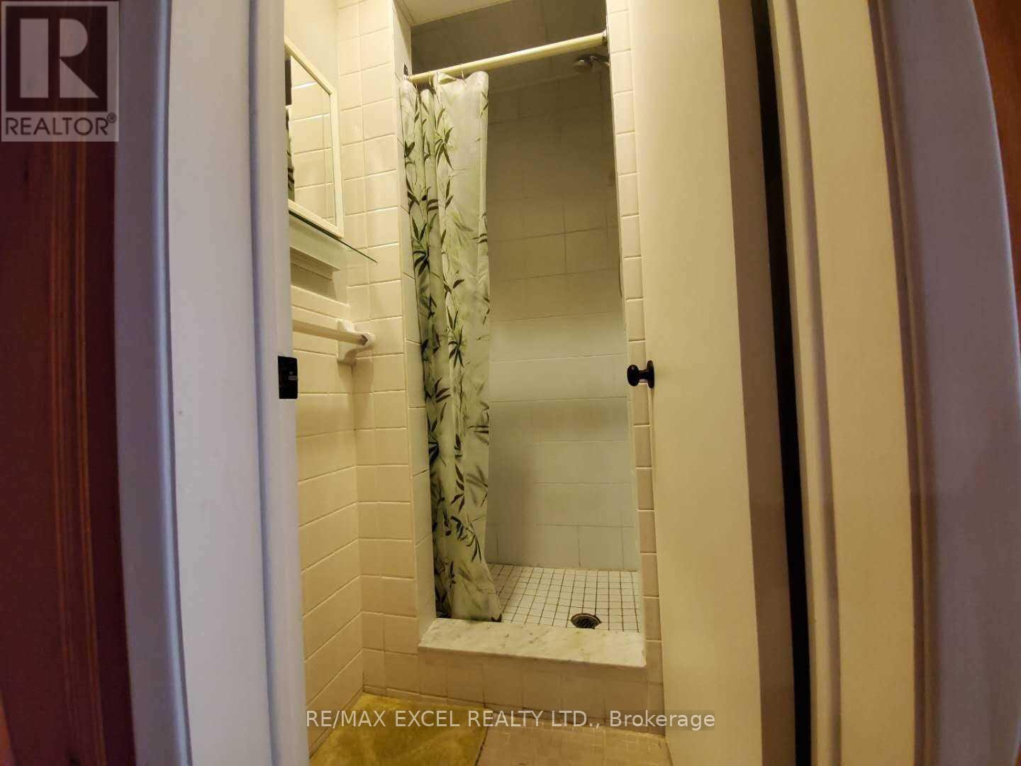 157 Fenn Avenue, Toronto, Ontario  M2P 1X8 - Photo 21 - C12941414