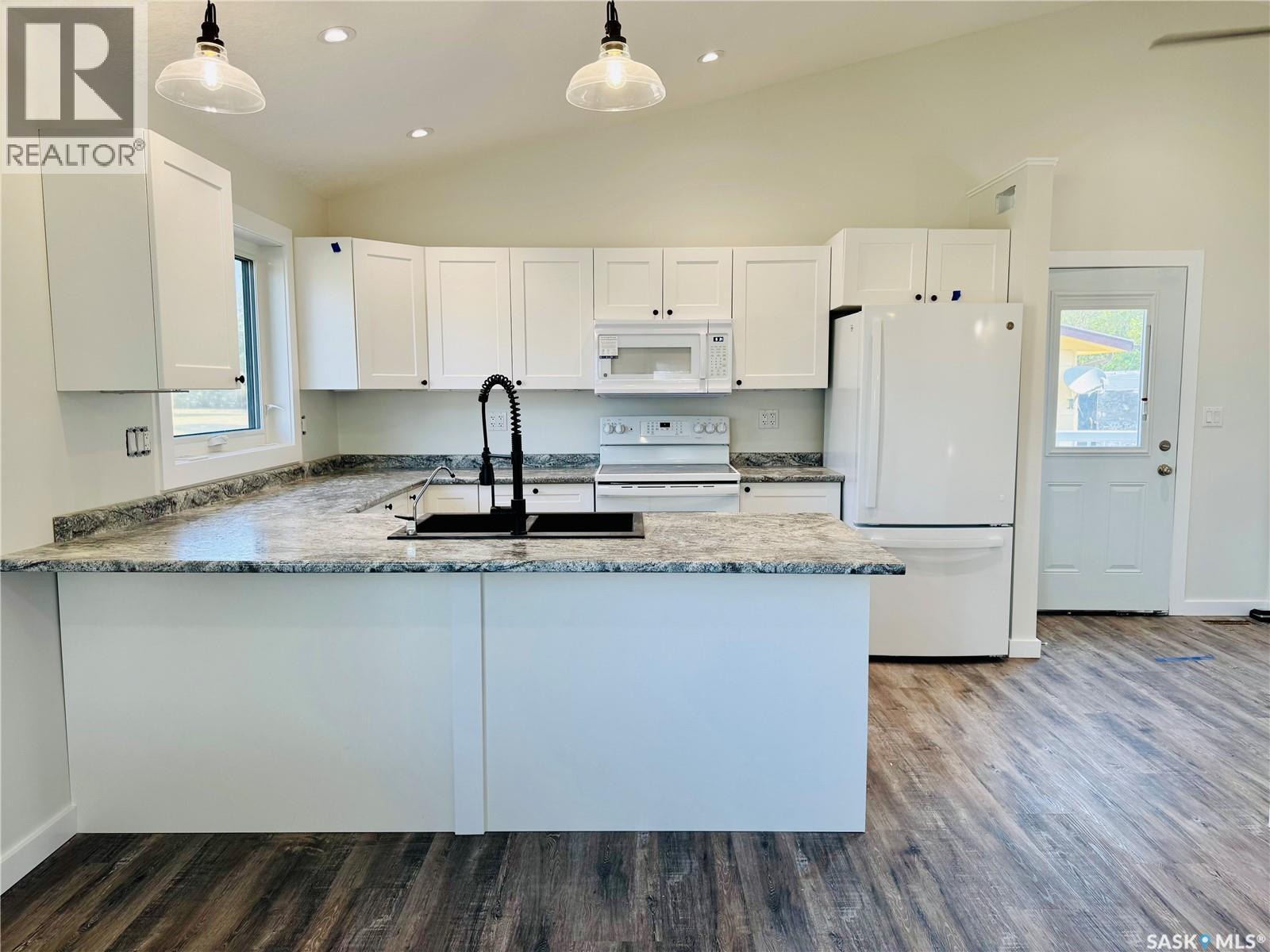109 Ash Street, Wolseley, Saskatchewan  S0G 5H0 - Photo 3 - SK019032
