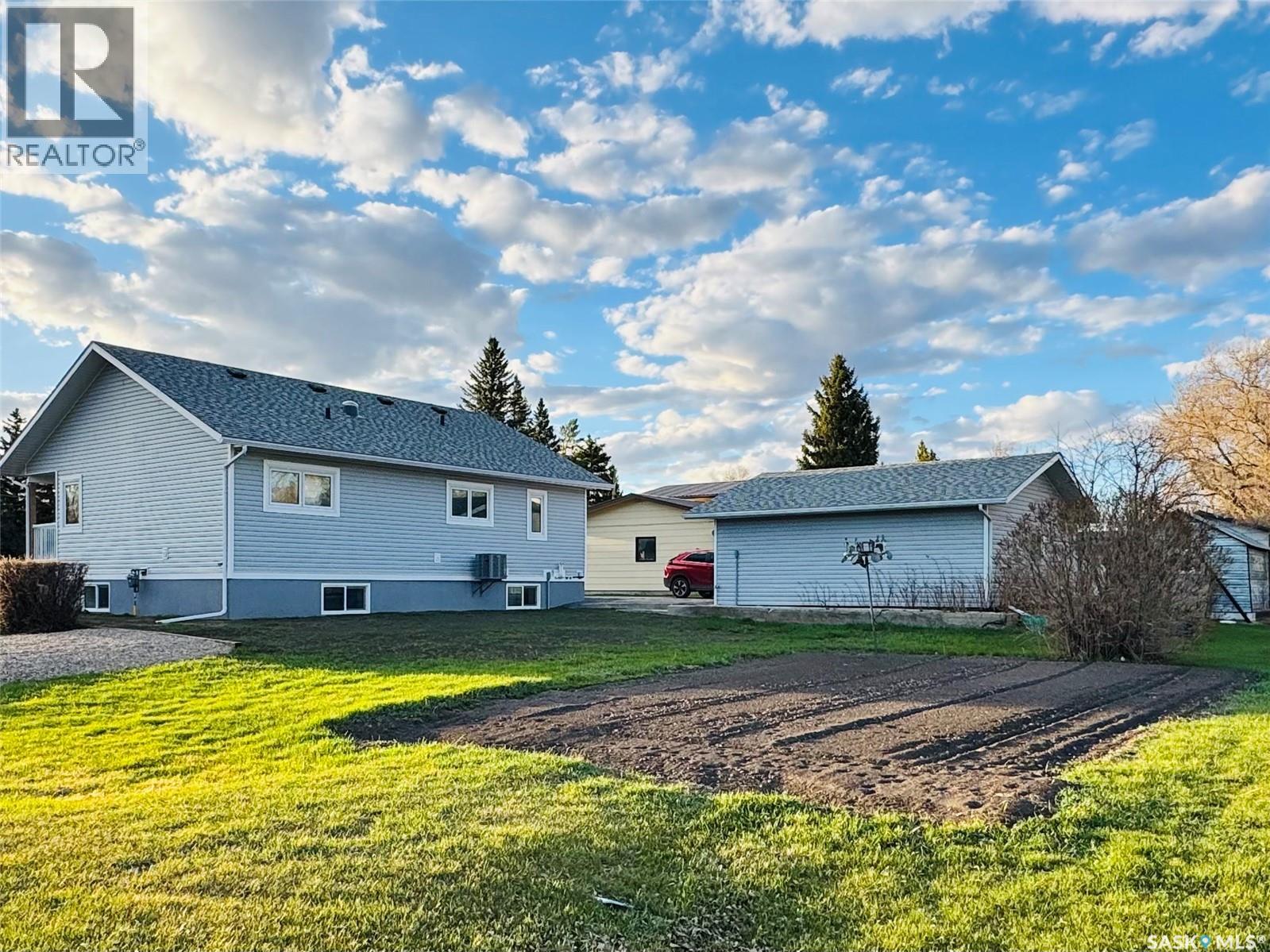 109 Ash Street, Wolseley, Saskatchewan  S0G 5H0 - Photo 2 - SK019032