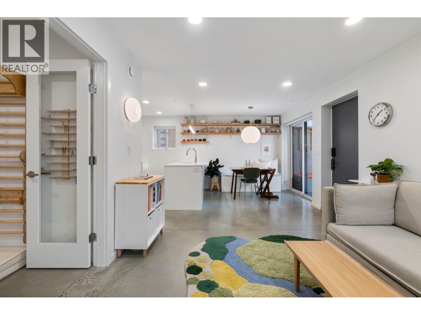 2333 Napier Street, Vancouver, British Columbia  V5L 2P4 - Photo 11 - R3116172