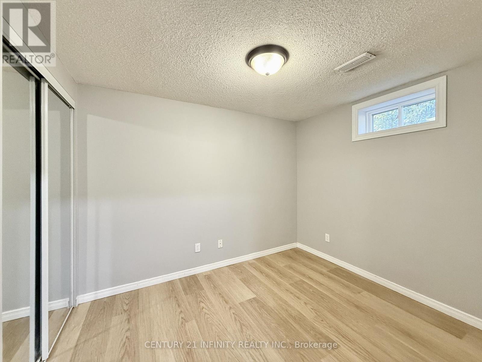 Bsmt - 979 Redbird Crescent, Pickering, Ontario  L1V 5K6 - Photo 10 - E13119964