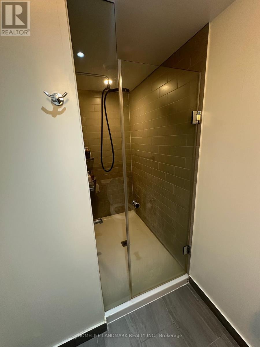 2604 - 6 Sonic Way, Toronto, Ontario  M3C 0P1 - Photo 10 - C13119996