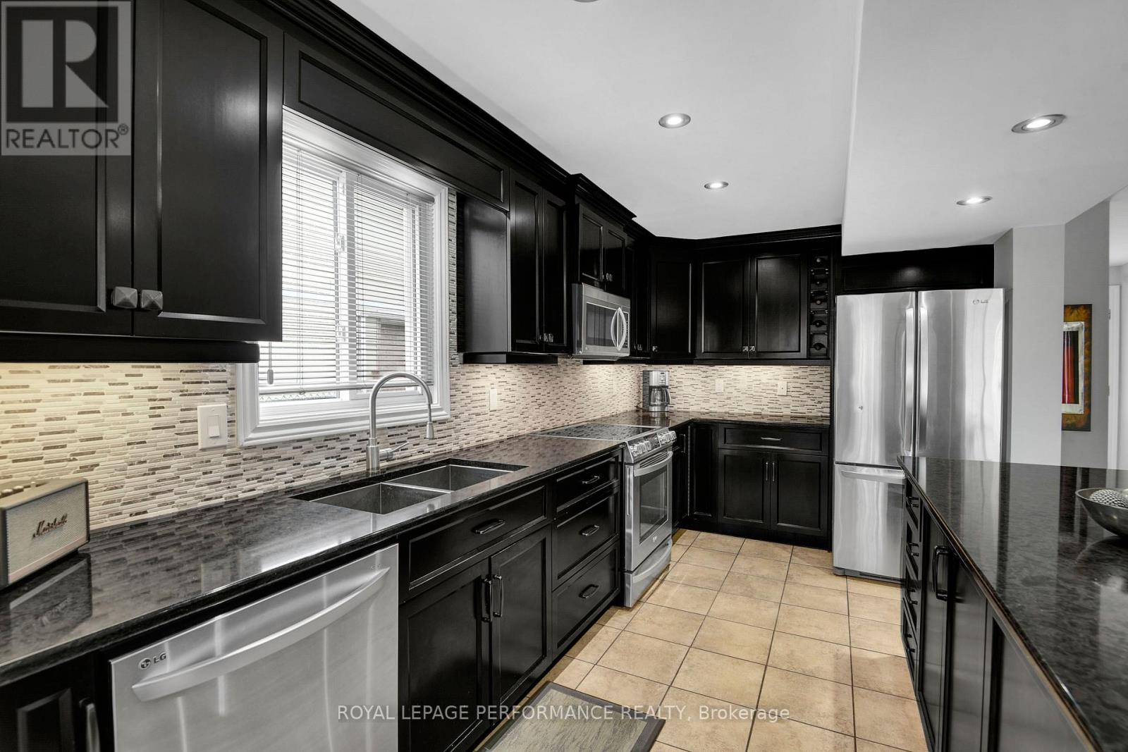 13 Shadetree Crescent, Ottawa, Ontario  K2E 7R3 - Photo 15 - X13119990