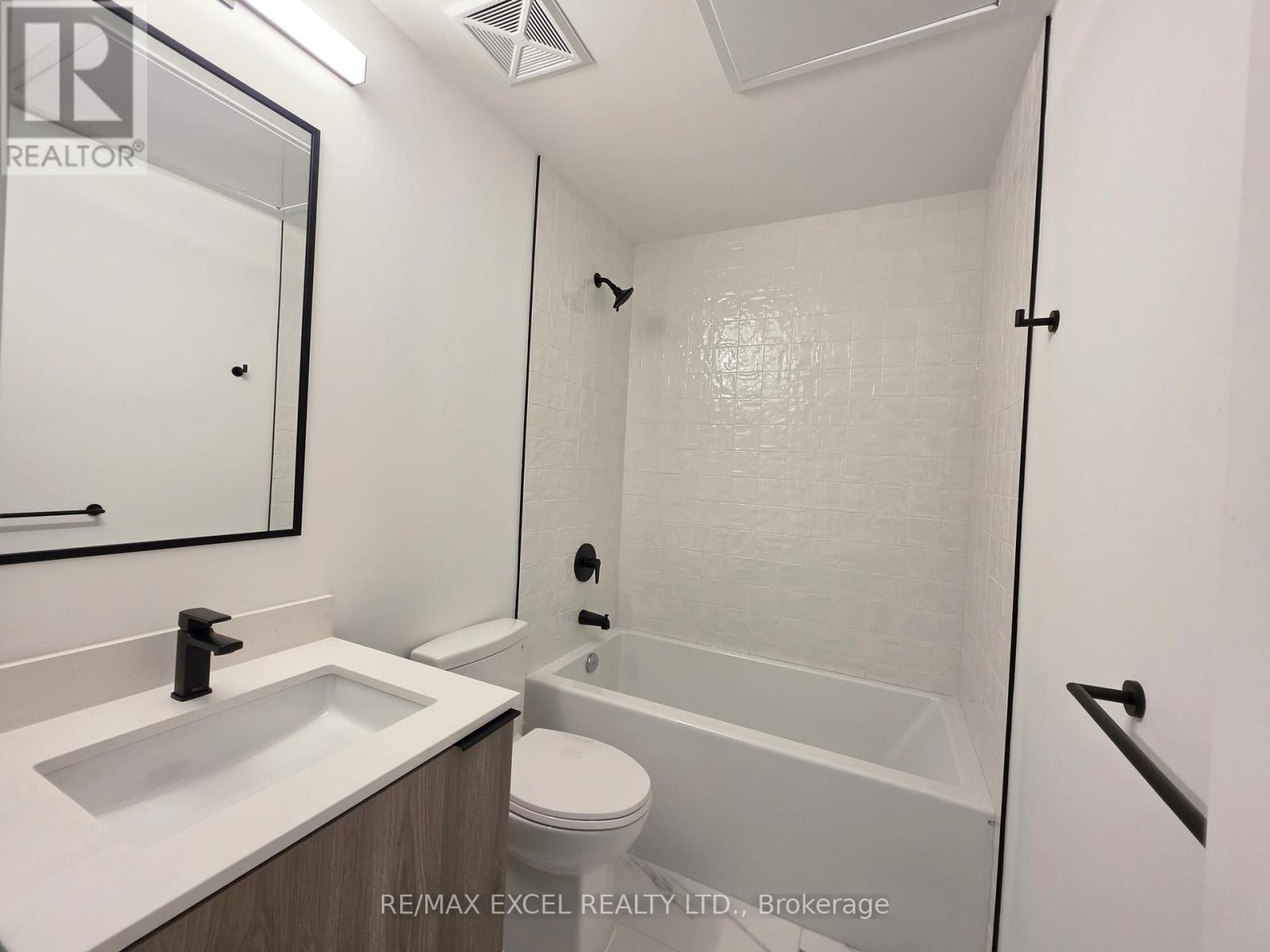 124 - 1635 Military Trail, Toronto, Ontario  M1C 1B2 - Photo 4 - E13120020