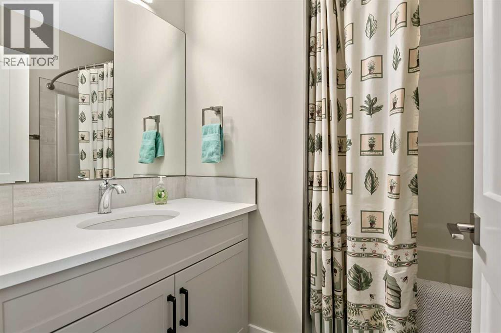 30 Highwood Drive NW, Okotoks, Alberta  T1S 5S3 - Photo 23 - A2309379