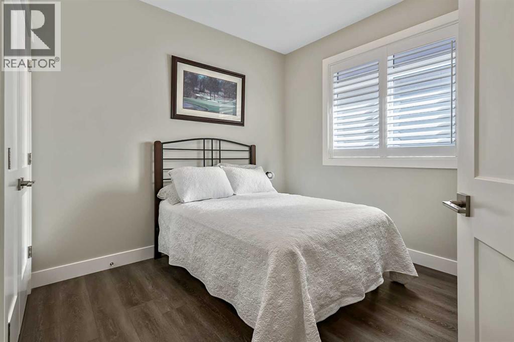 30 Highwood Drive NW, Okotoks, Alberta  T1S 5S3 - Photo 20 - A2309379